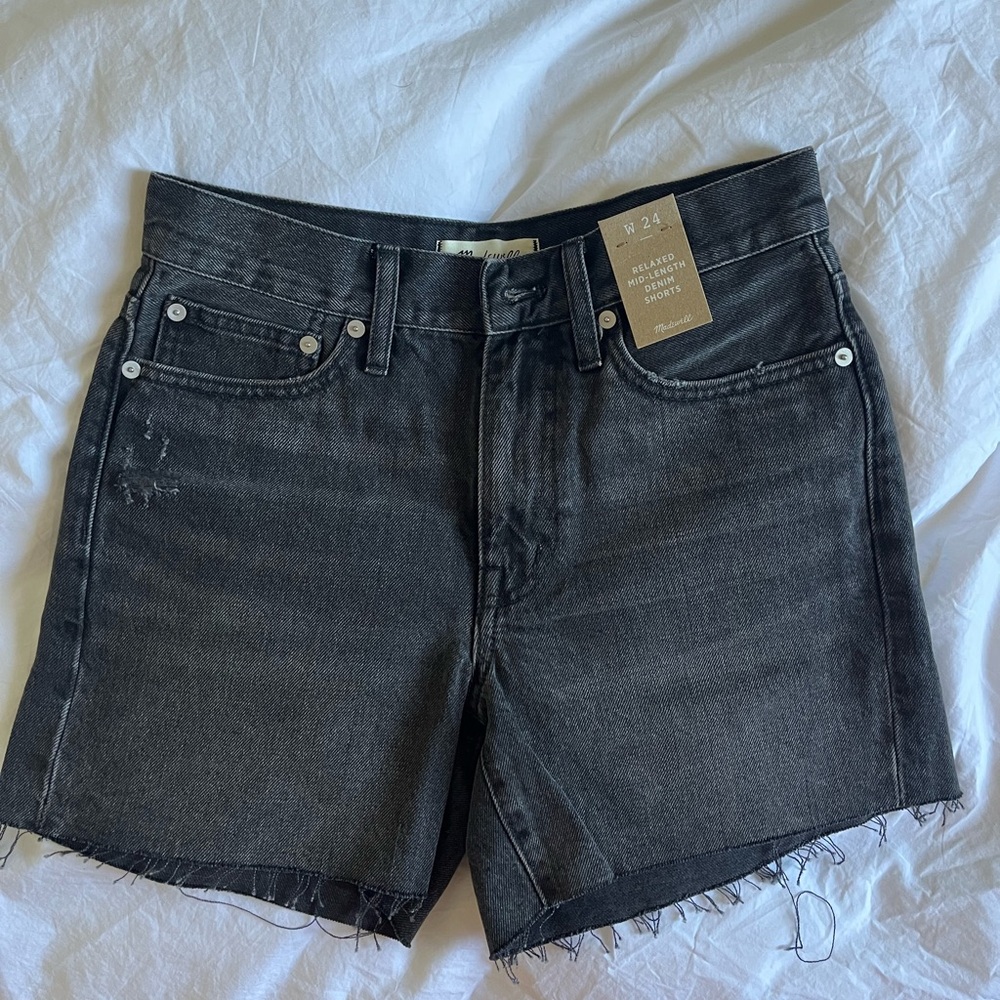 NWT Madewell denim black shorts size 24
